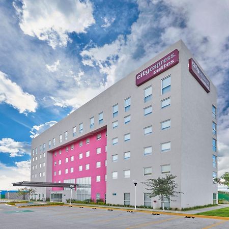 City Express Suites By Marriott Silao Aeropuerto Eksteriør billede