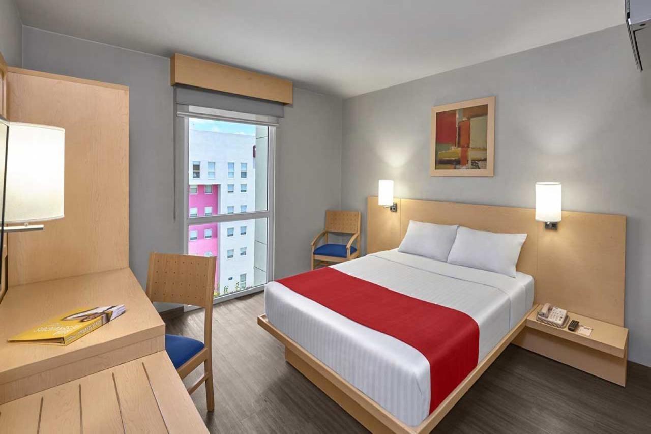 City Express Suites By Marriott Silao Aeropuerto Eksteriør billede