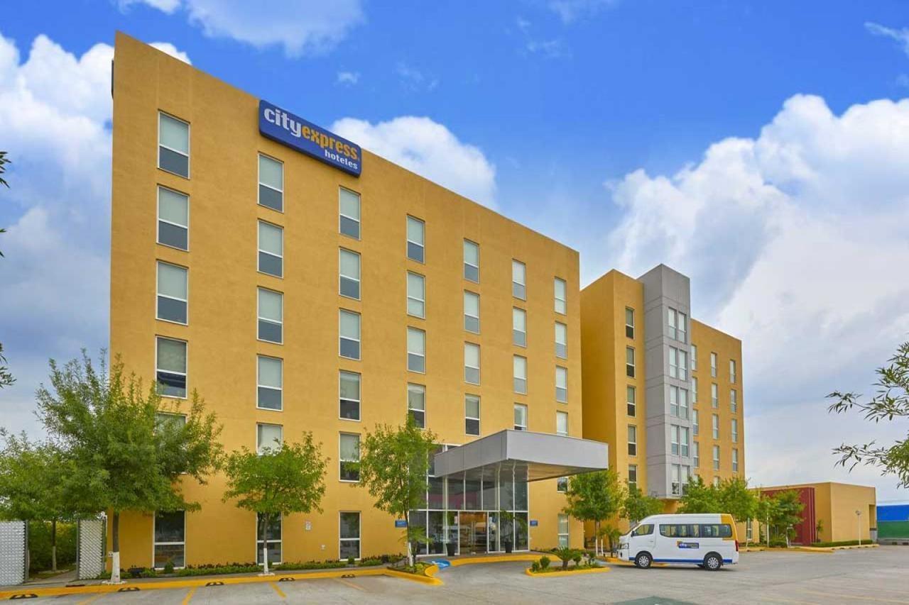 City Express Suites By Marriott Silao Aeropuerto Eksteriør billede