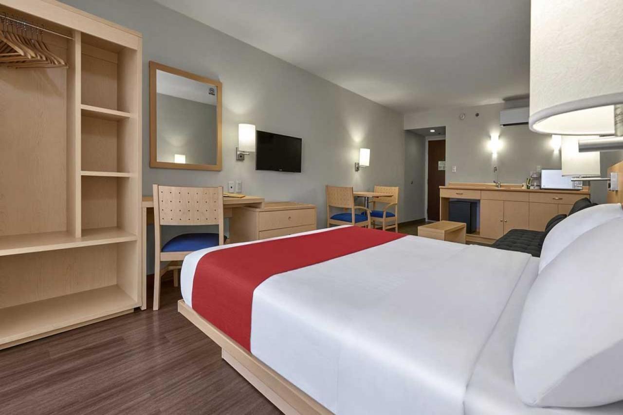 City Express Suites By Marriott Silao Aeropuerto Eksteriør billede