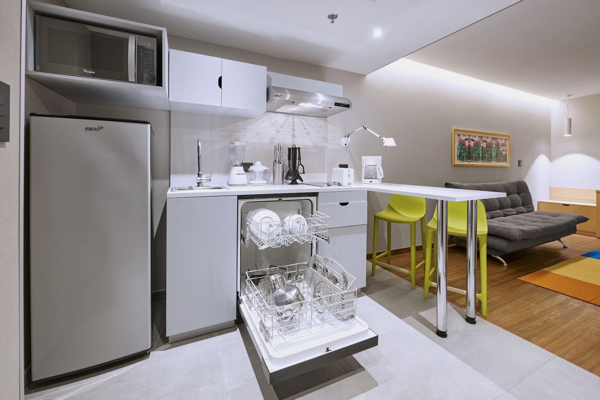 City Express Suites By Marriott Silao Aeropuerto Eksteriør billede