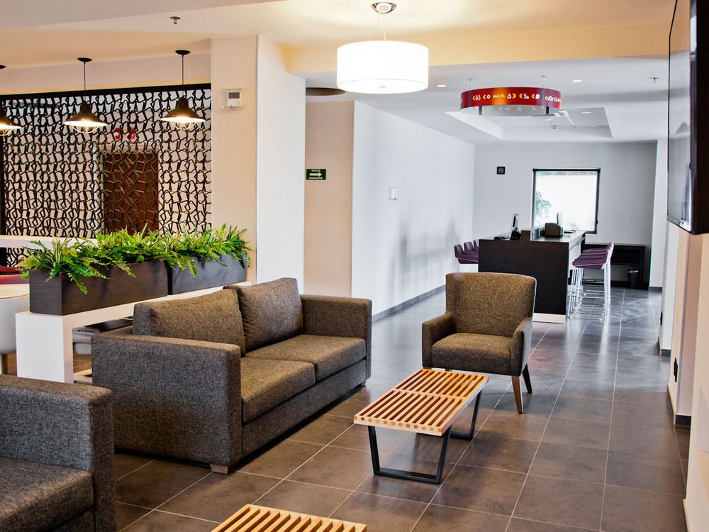 City Express Suites By Marriott Silao Aeropuerto Eksteriør billede